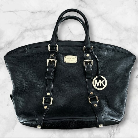 Michael Kors Handbags - Michael Kors Black Leather Tote / Crossbody Bag